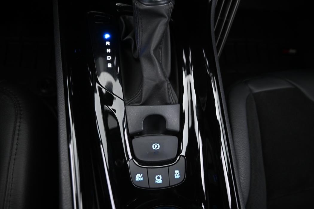 TOYOTA C-HR 2021