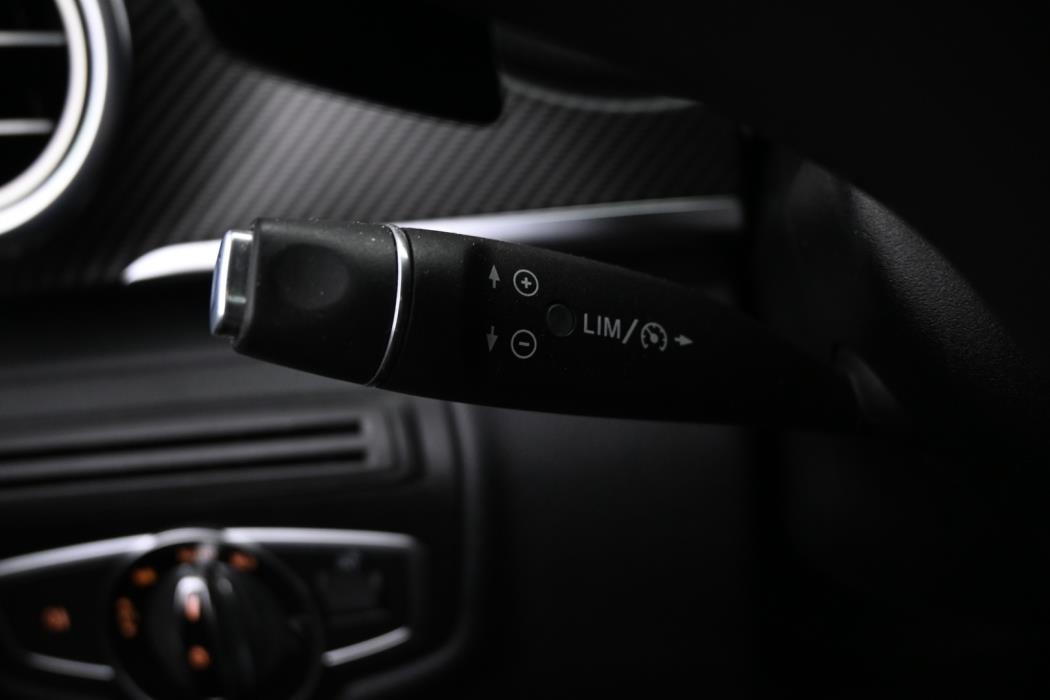 MERCEDES-BENZ V 2017