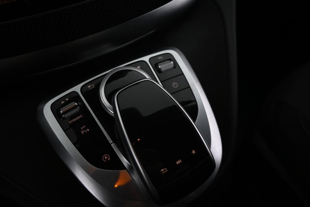 MERCEDES-BENZ V 2017