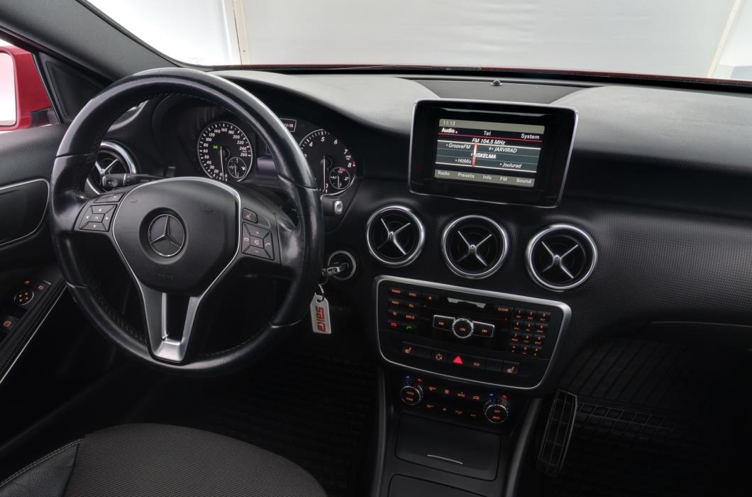 MERCEDES-BENZ A 2014
