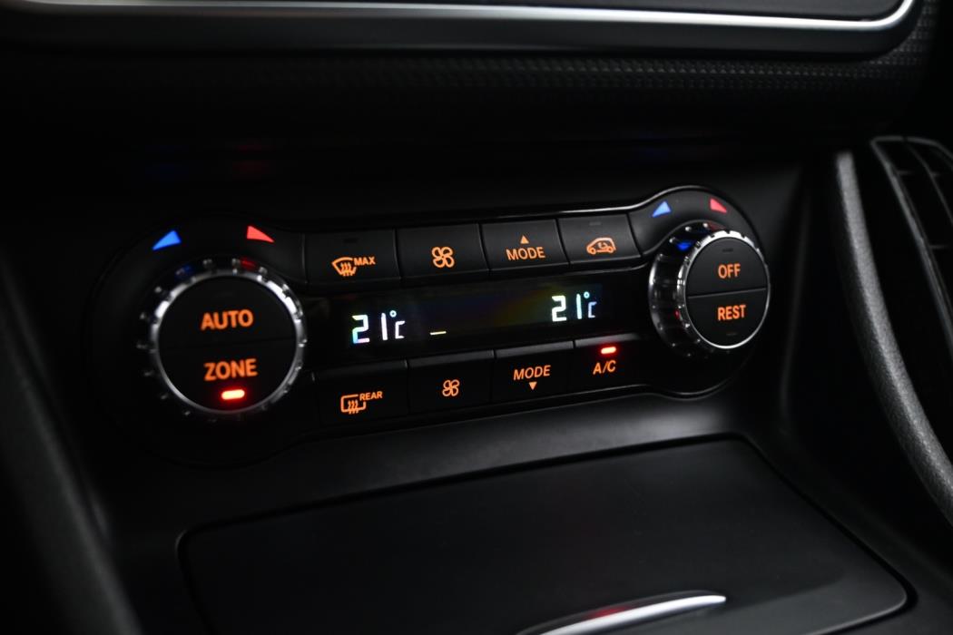 MERCEDES-BENZ A 2014