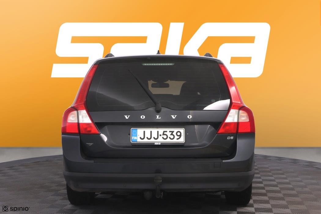 VOLVO V70 2009