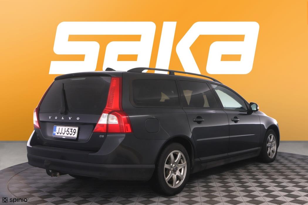 VOLVO V70 2009