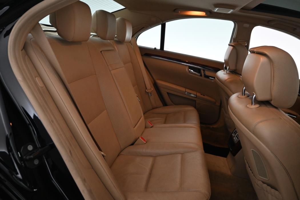 MERCEDES-BENZ S 2010