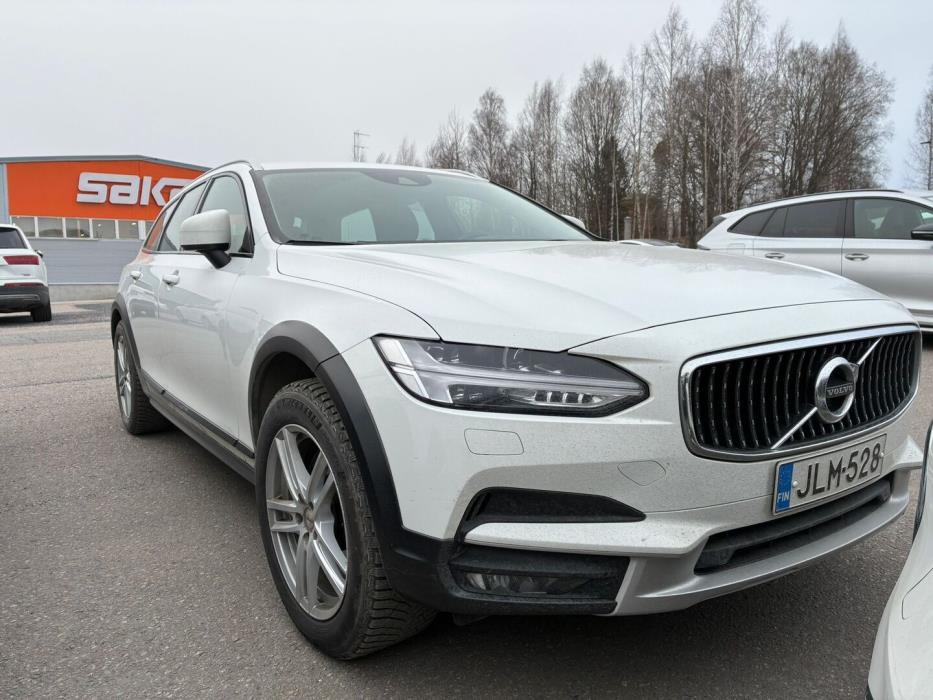 VOLVO V90 Cross Country 2018