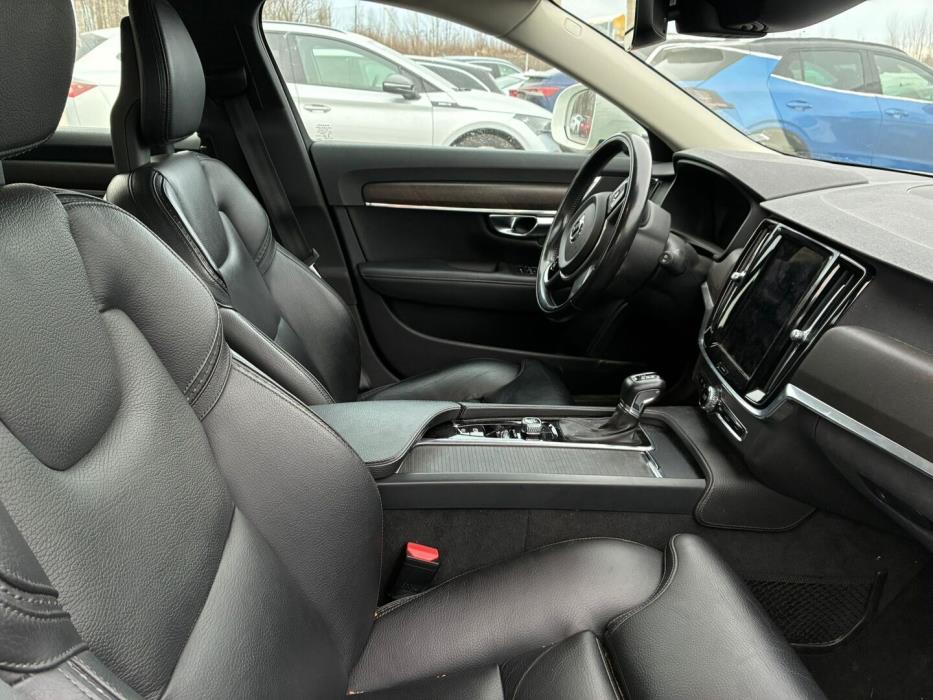 VOLVO V90 Cross Country 2018