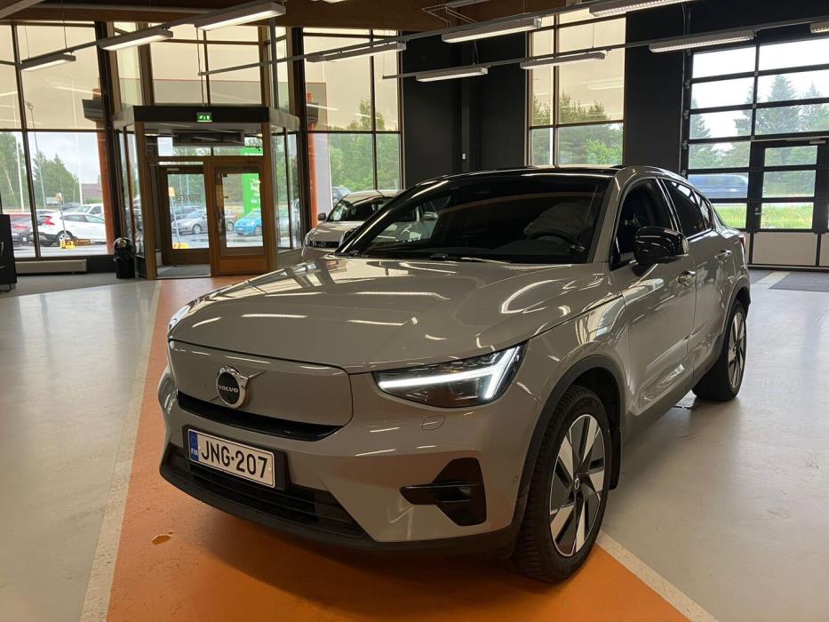 VOLVO C40 2024