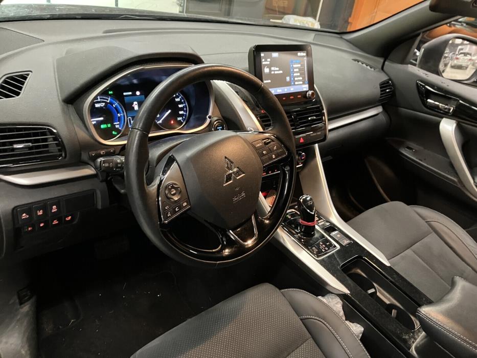 MITSUBISHI Eclipse 2022