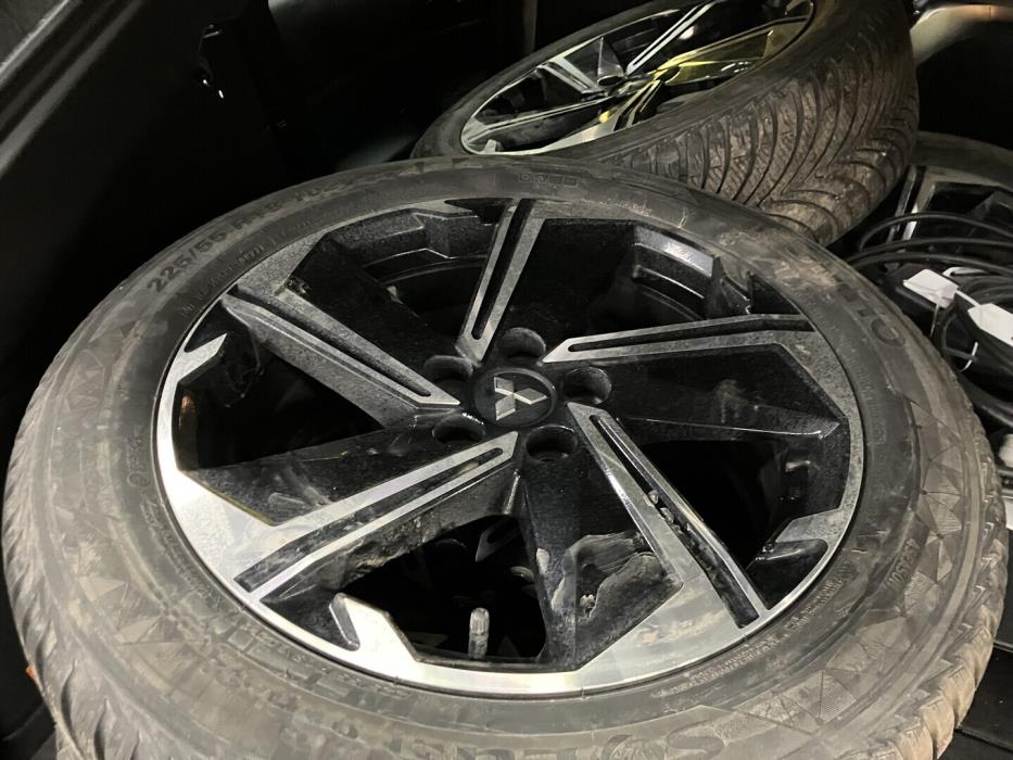 MITSUBISHI Eclipse 2022