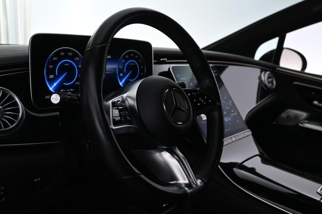 MERCEDES-BENZ EQE 2022