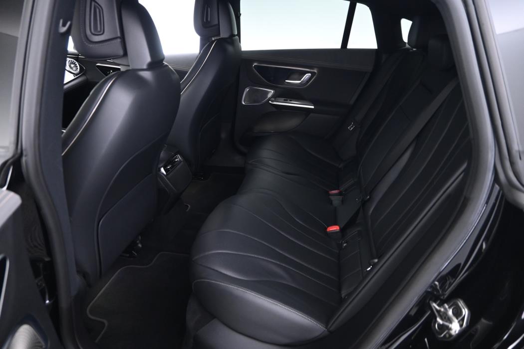 MERCEDES-BENZ EQE 2022