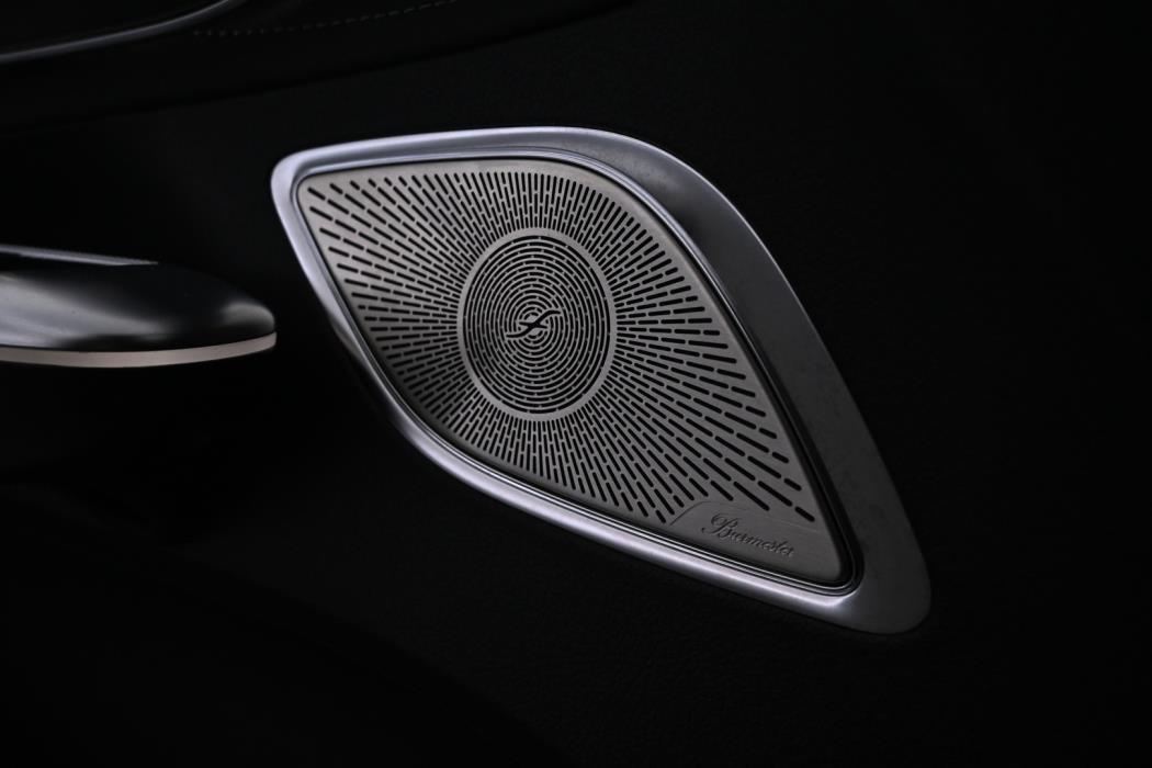 MERCEDES-BENZ EQE 2022