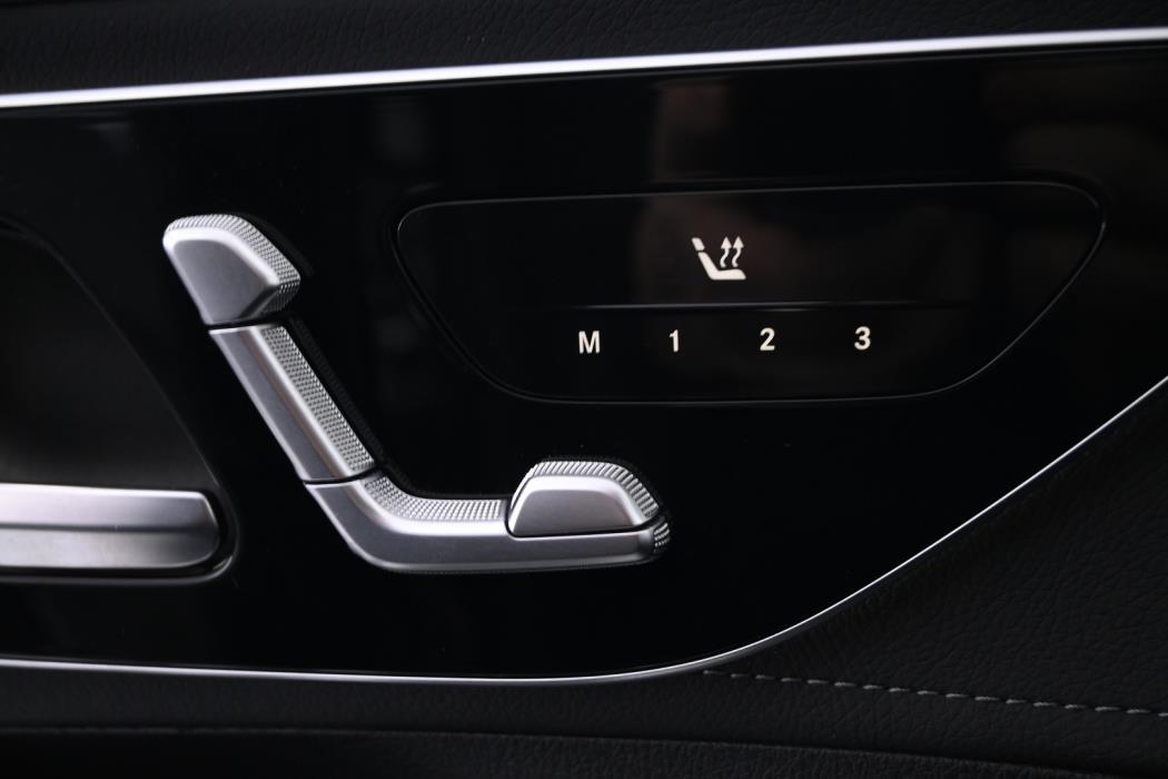 MERCEDES-BENZ EQE 2022