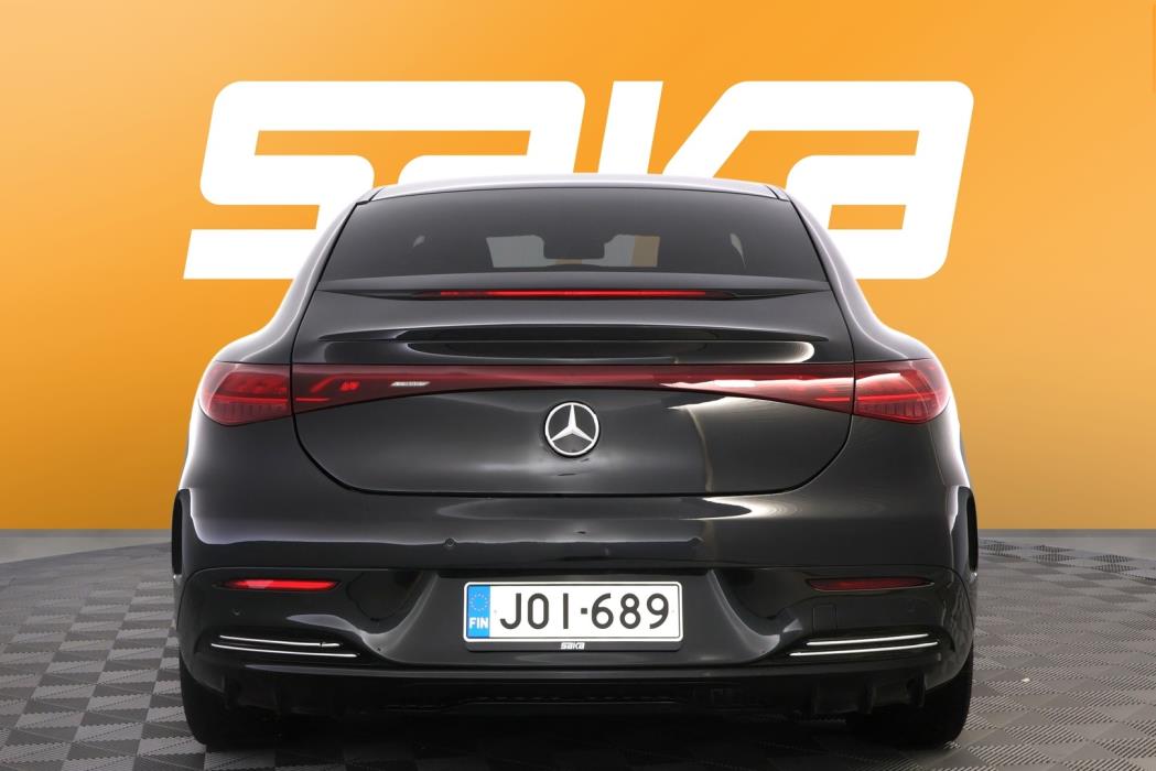 MERCEDES-BENZ EQE 2022