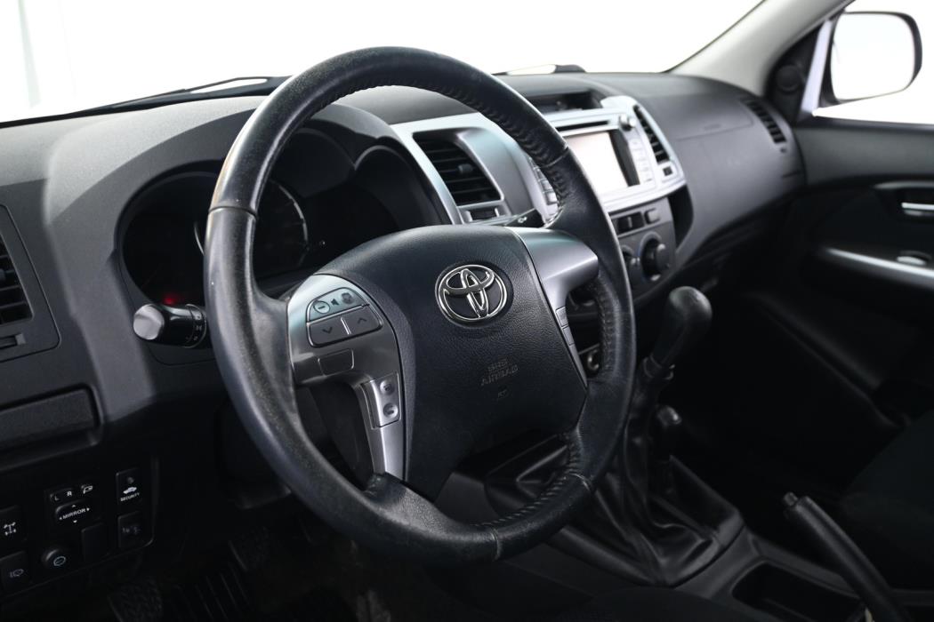 TOYOTA Hilux 2014