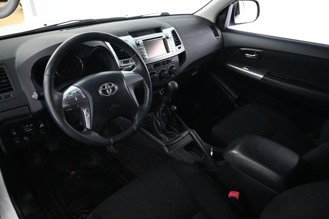 TOYOTA Hilux 2014