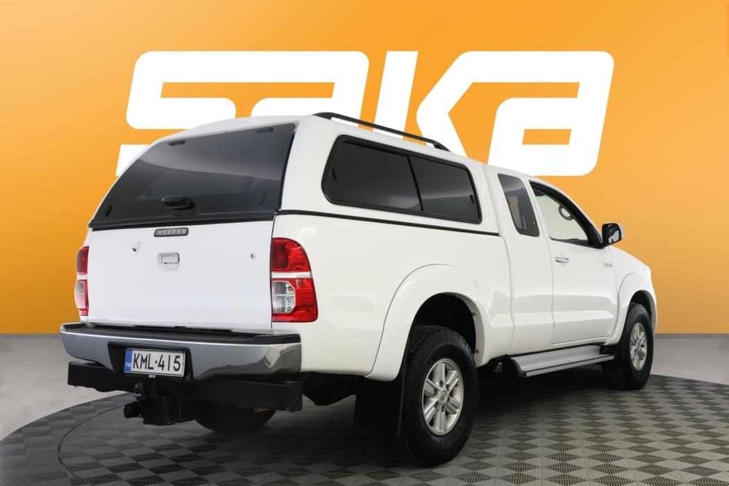 TOYOTA Hilux 2014