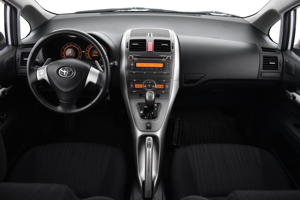 TOYOTA Auris 2007