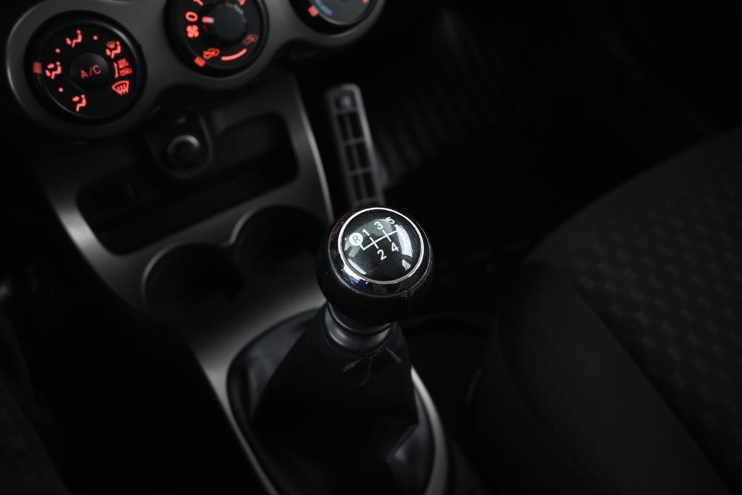 TOYOTA Urban Cruiser 2011