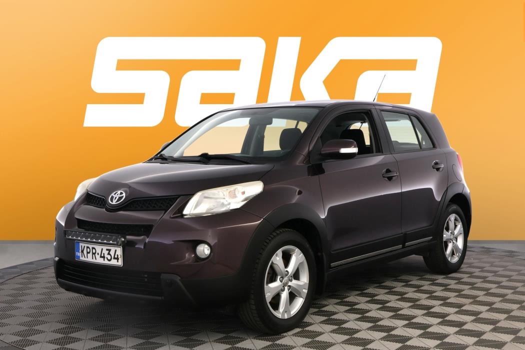 TOYOTA Urban Cruiser 2011