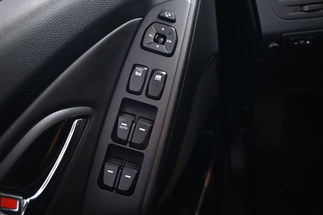 HYUNDAI ix35 2011