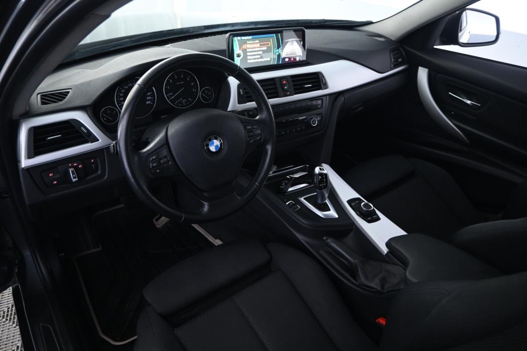 BMW 320 2013