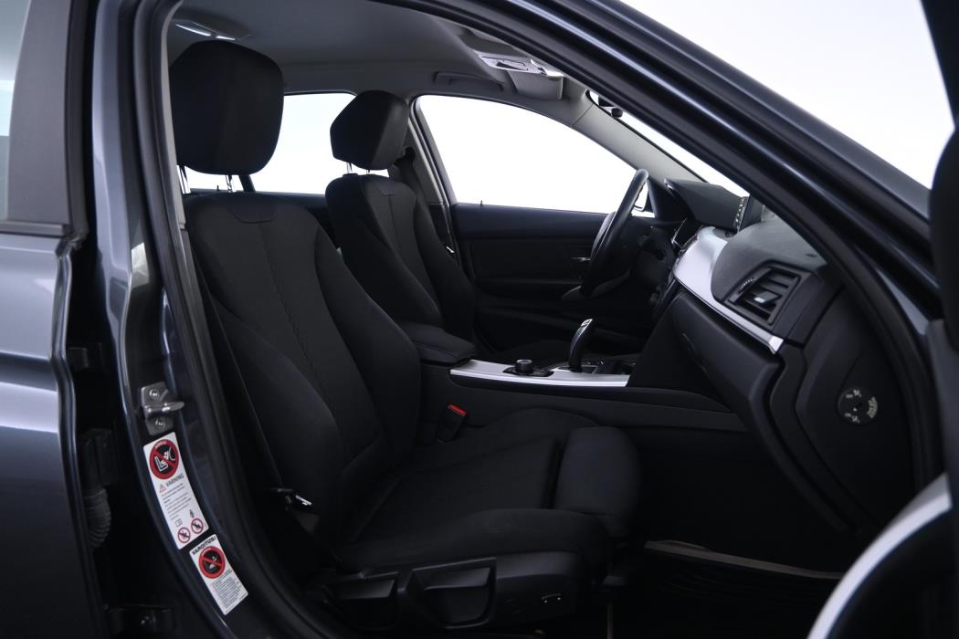 BMW 320 2013