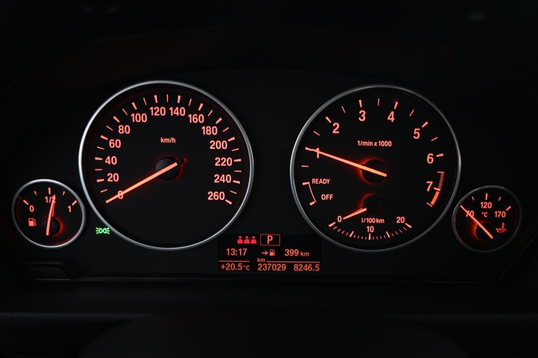 BMW 320 2013