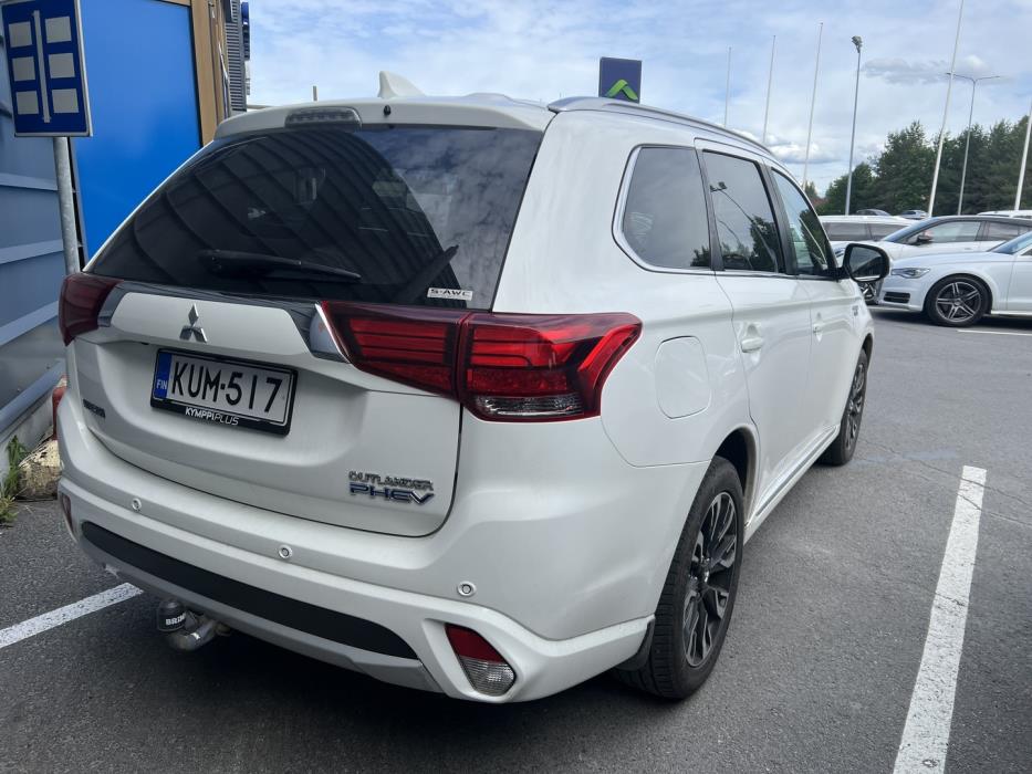 MITSUBISHI Outlander 2018