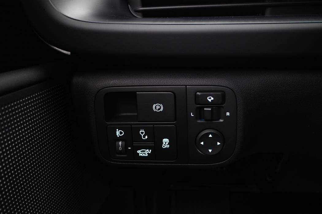 HYUNDAI IONIQ plug-in 2025