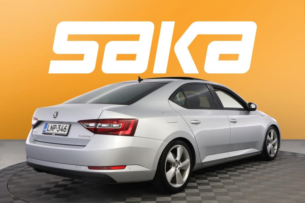 SKODA Superb 2016