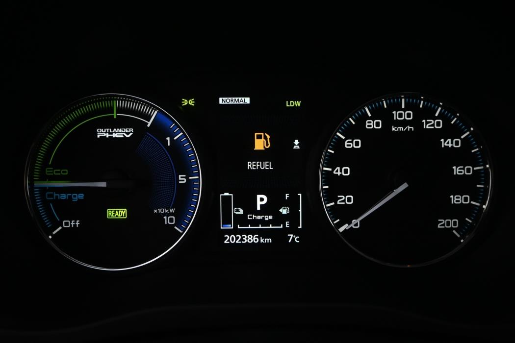 MITSUBISHI Outlander 2019