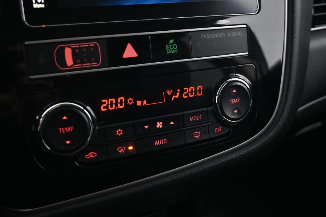 MITSUBISHI Outlander 2019