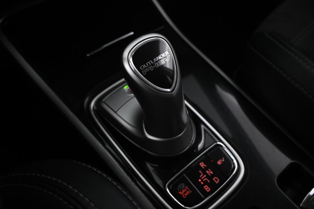 MITSUBISHI Outlander 2019