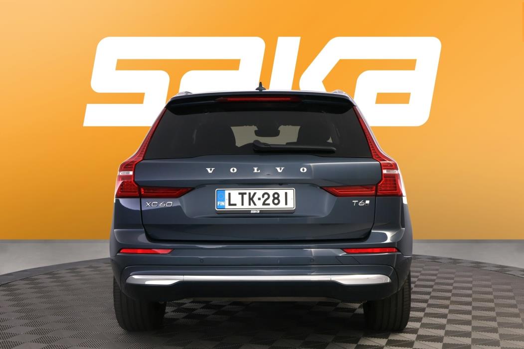 VOLVO XC60 2025