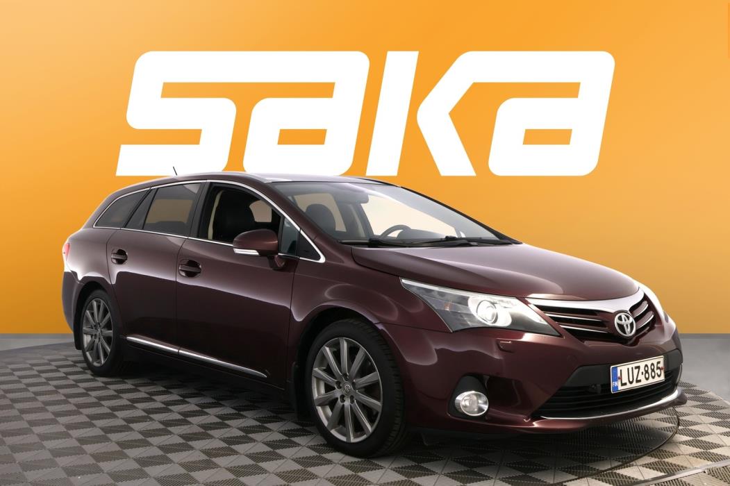 TOYOTA Avensis 2013