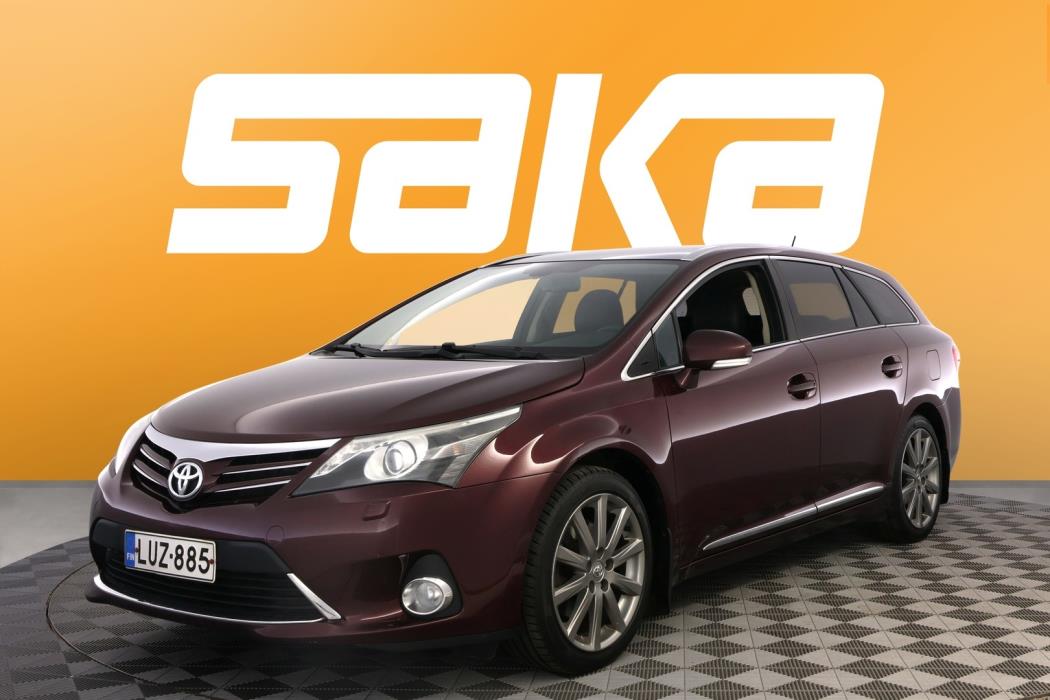 TOYOTA Avensis 2013
