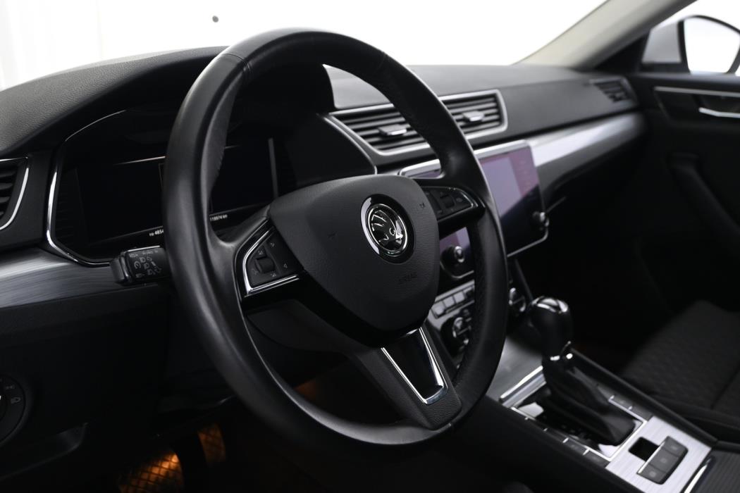 SKODA Superb 2019
