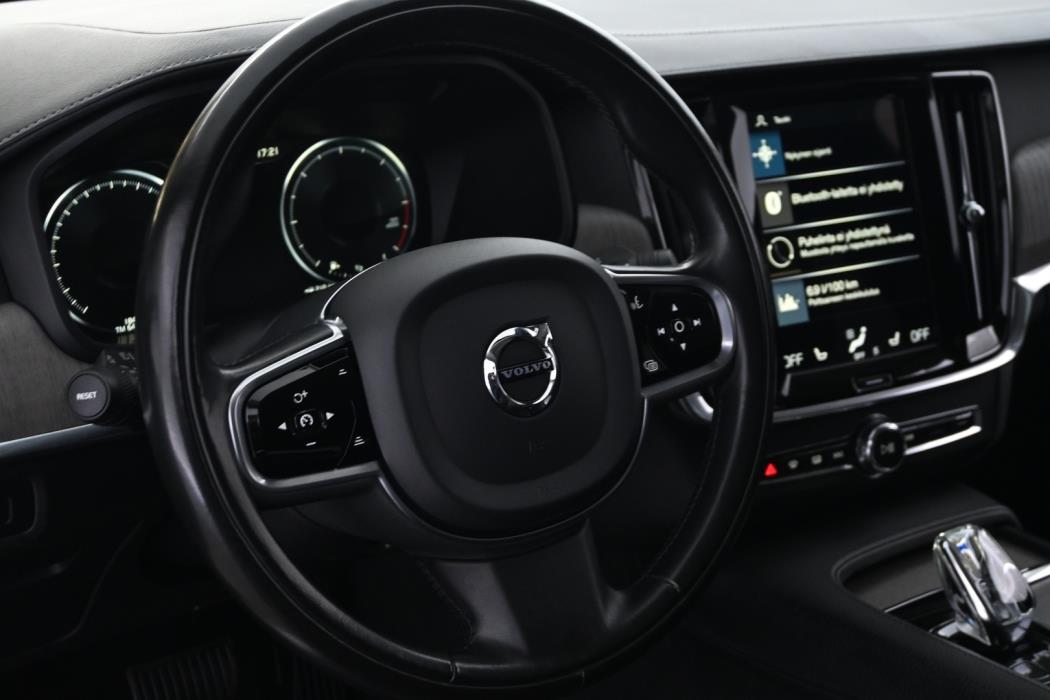 VOLVO S90 2021