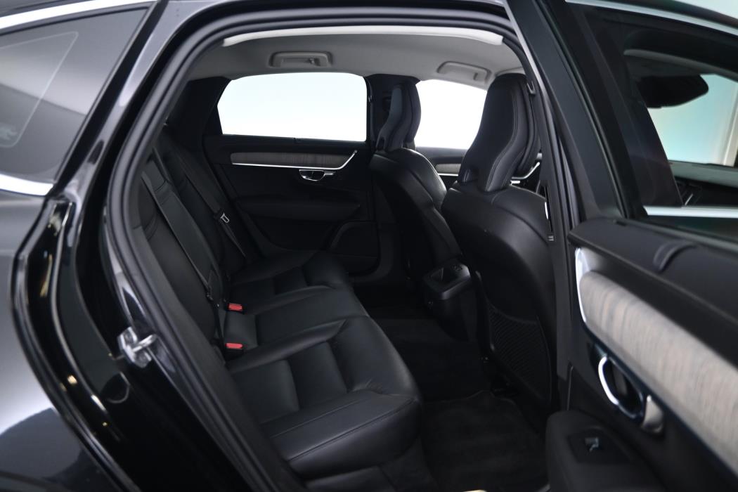 VOLVO S90 2021