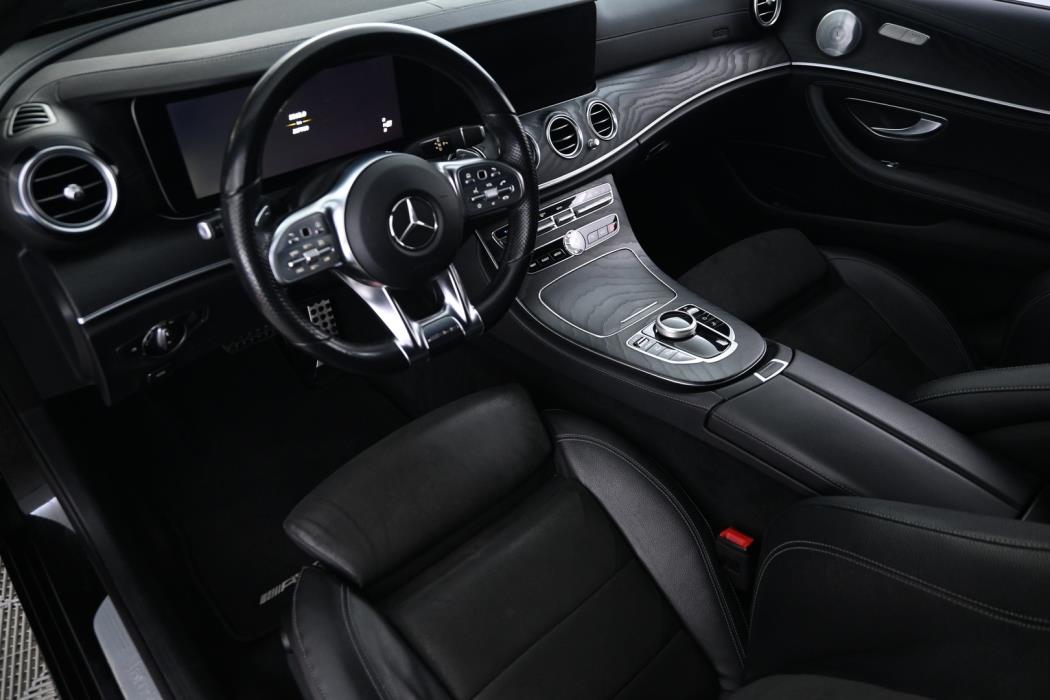 MERCEDES-BENZ E 2019