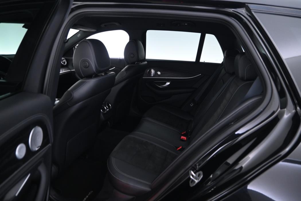 MERCEDES-BENZ E 2019