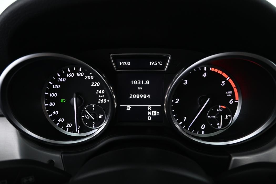 MERCEDES-BENZ ML 2011