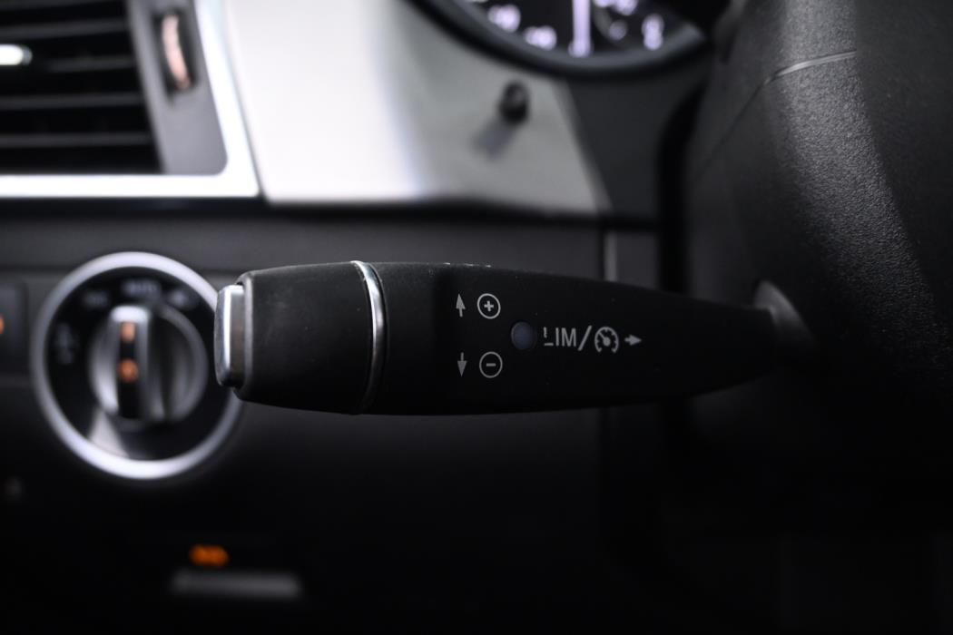 MERCEDES-BENZ ML 2011