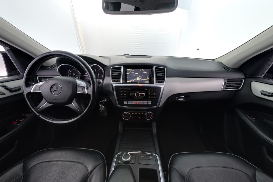 MERCEDES-BENZ ML 2011