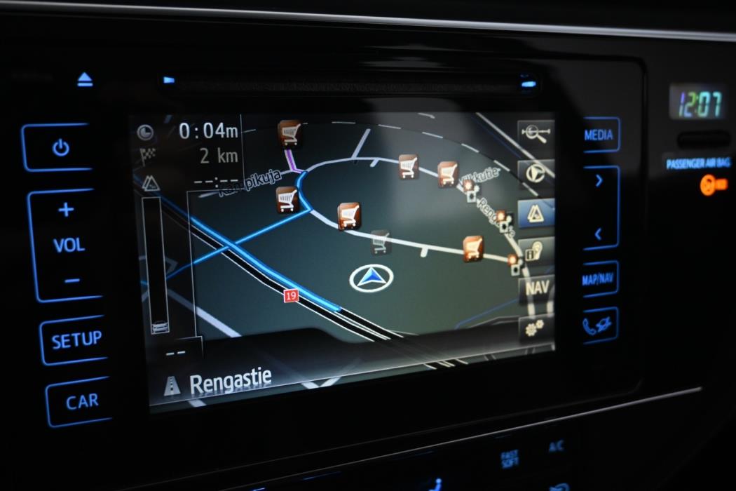 TOYOTA Auris 2016