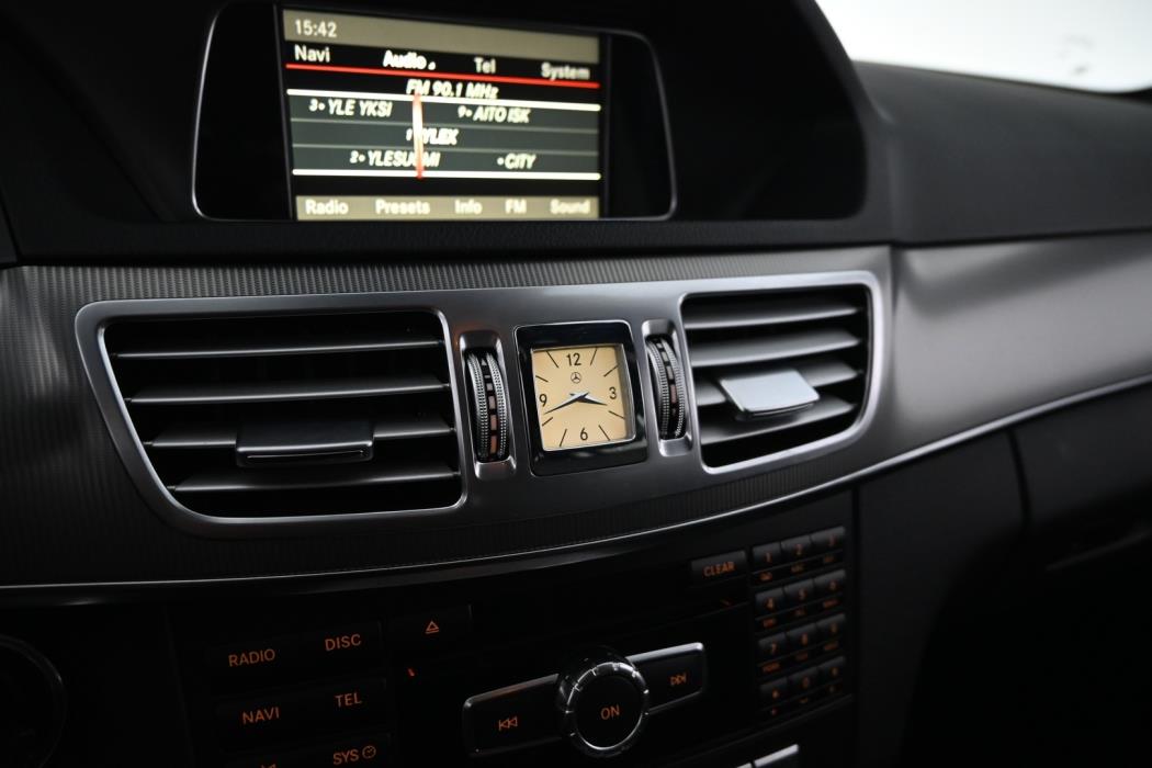 MERCEDES-BENZ E 2014