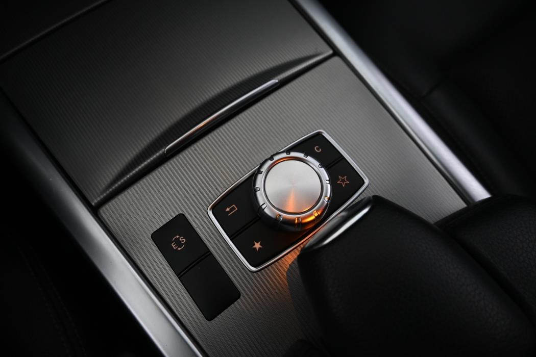 MERCEDES-BENZ E 2014