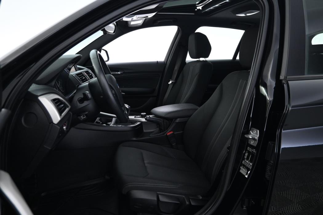 BMW 118 2016