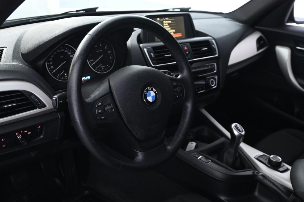 BMW 118 2016